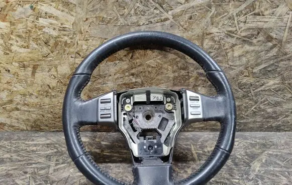 Infiniti G35 Steering wheel