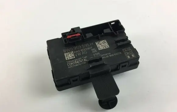 Audi A5 8T 8F Other control units/modules 8W0959595H Z3147