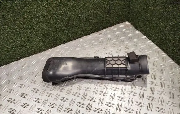 Renault Espace V (RFC) Air intake duct part 1134779S01 165553919R