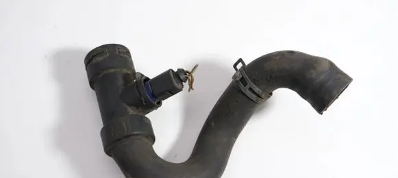 Audi A6 S6 C5 4B Engine coolant pipe/hose 4B0973712