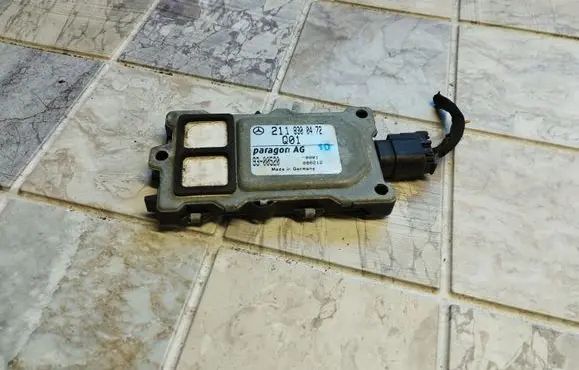 Mercedes-Benz S W221 Air quality sensor 2118300472