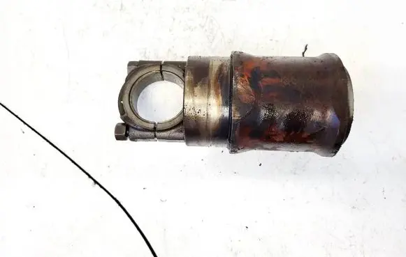 Citroen C3 Piston with connecting rod