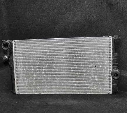 BMW 4 F32 F33 Coolant radiator 7600511