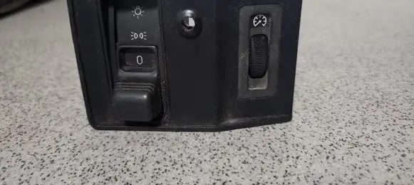 BMW 5 E34 Light switch 8110497