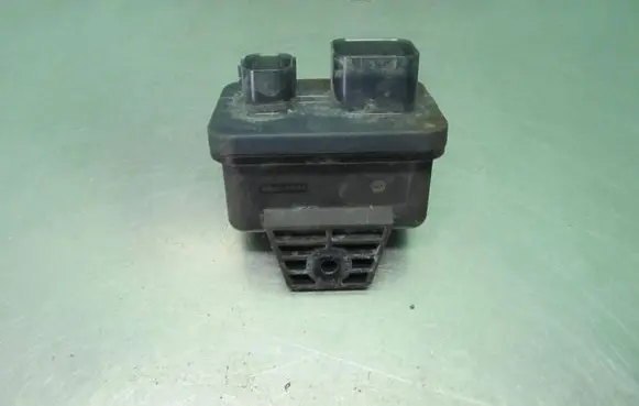 Peugeot Bipper Glow plug pre-heat relay 55229840