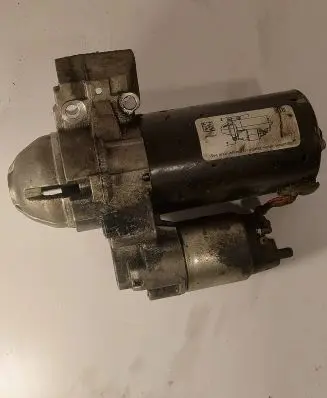 BMW 5 F10 F11 Starter motor 1005841073
