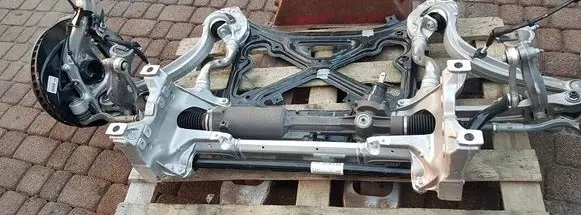 Audi Q7 4M Front subframe 4M0399315LUAUDUAD