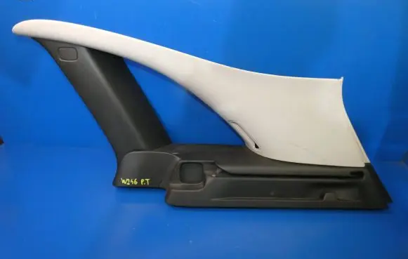 Mercedes-Benz B W246 W242 (D)pillar trim (top) 