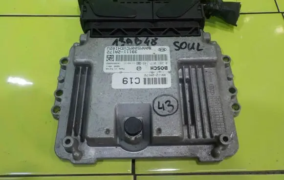 KIA Soul Engine control unit/module 0281017146