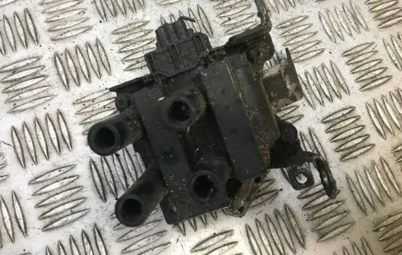 Ford Fiesta High voltage ignition coil 988F12257AB 988F-12257-AB