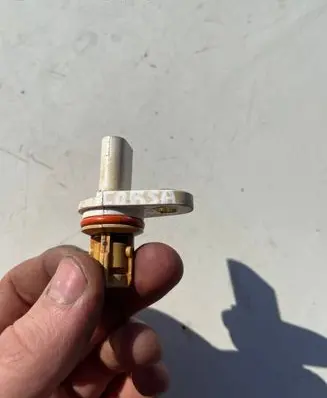 Opel Corsa E Camshaft position sensor 55566932