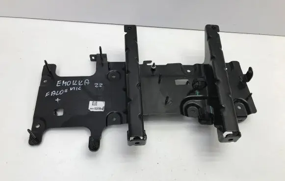 Opel Mokka B Other engine bay part 9841537880