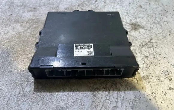 Toyota Auris E180 Other control units/modules 8998102030 MB2850003431