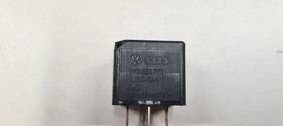Audi A6 S6 C6 4F Other relay 8K0951253