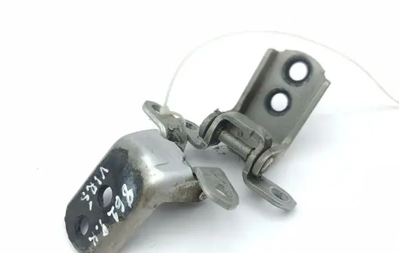 Front door hinge set