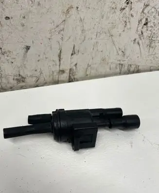 Mercedes-Benz C W204 Valve vacuum 0025401497 48B43625B00
