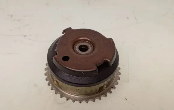 BMW X3 E83 Camshaft pulley/ VANOS 7583207 11367583207