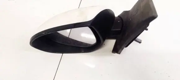 Mazda 2 Front door electric wing mirror E4022683