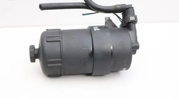 Volvo XC90 Fuel filter housing 31303261