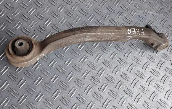 Seat Exeo (3R) Front lower control arm/wishbone K179914