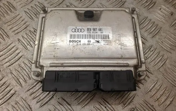 Audi A4 S4 B6 8E 8H Engine control unit/module 8E0907401