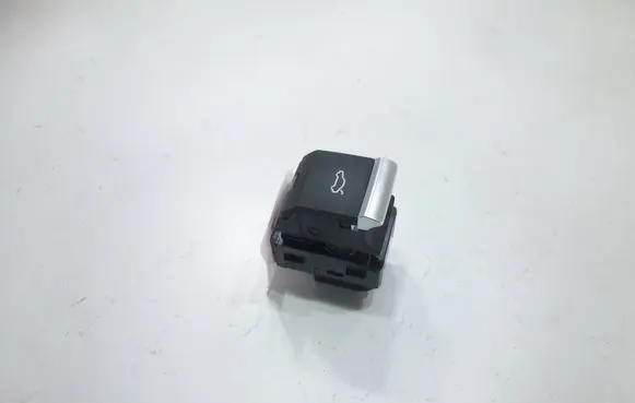 Audi A4 S4 B9 Tailgate opening switch 4M0959831A 18129A 42615PR