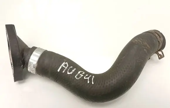 Coolant pipe/hose