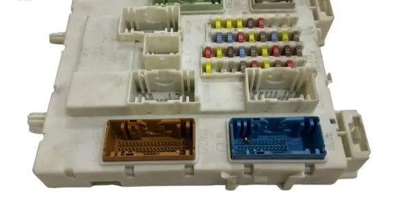 Ford Focus Fuse module BV6N14A073ET