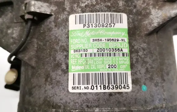 Volvo C30 Air conditioning (A/C) compressor (pump) 31308257