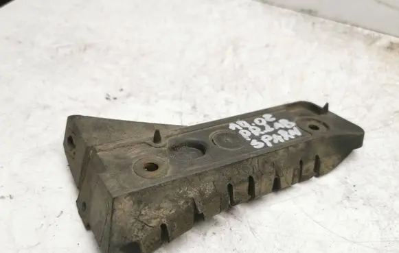 Audi A4 S4 B6 8E 8H Front bumper mounting bracket 8e0807284