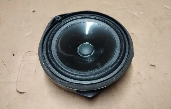 Honda CR-V Front door speaker