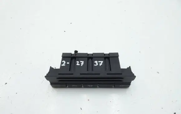 Volkswagen Tiguan A set of switches 5N2927132C SM20026