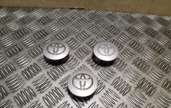Toyota RAV 4 (XA20) Original wheel cap