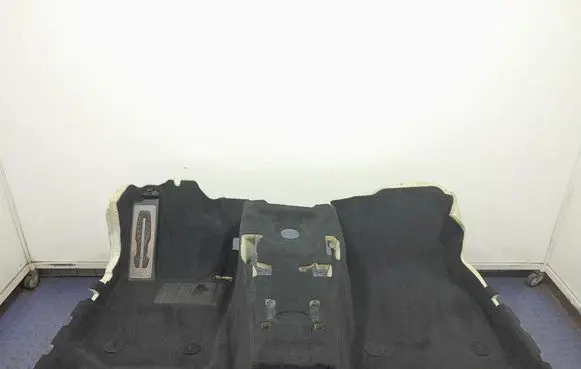 Alpine B3 B4 B5 B6 E90 E91 E92 E93 Front floor carpet liner 8092737