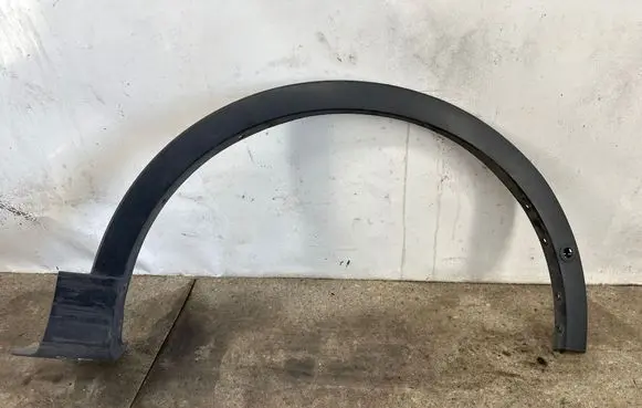 Front arch trim