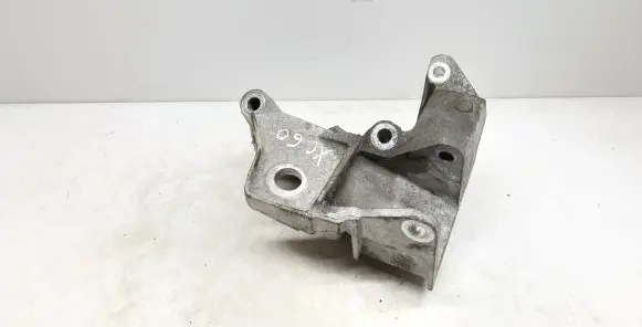 Volvo XC60 Engine mounting bracket 6G926P096FC
