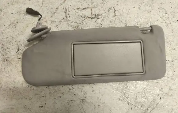 Toyota Avensis T250 Sun visor