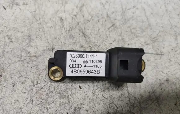 Audi A6 S6 C5 4B Airbag deployment crash/impact sensor 4B0959643B