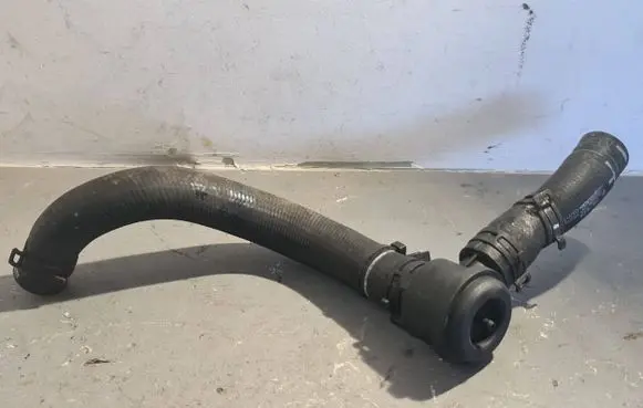 Porsche Macan (95B) Intercooler hose/pipe 06A145710F