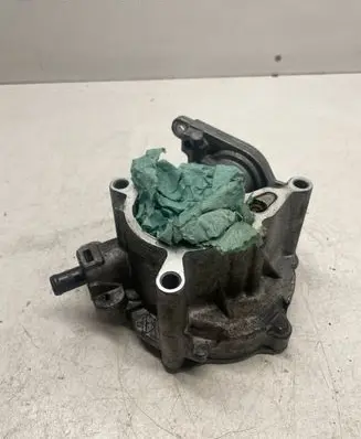 Audi A5 8T 8F Vacuum pump 06J145100G 06J145100