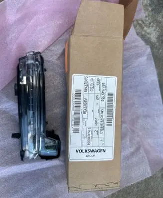 Skoda Karoq Mirror indicator light 565949102 9753830306 PAS03736