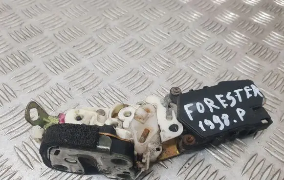 Subaru Forester SG Front door lock