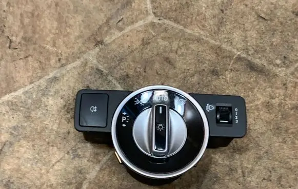 Mercedes-Benz C W204 Light switch 