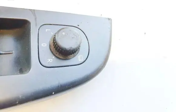 Volkswagen Golf VI Wing mirror switch 1k0959565k