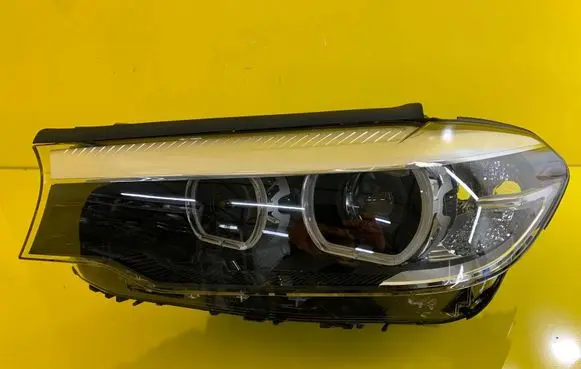 BMW 5 G30 G31 Headlight/headlamp 8499111-01