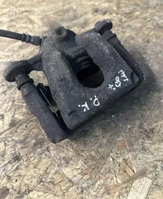 BMW 1 E81 E87 Front brake caliper
