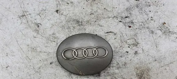 Audi A6 S6 C5 4B Original wheel cap 4B0601170