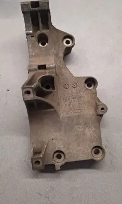 Volkswagen Golf V Engine mounting bracket 03G903143A