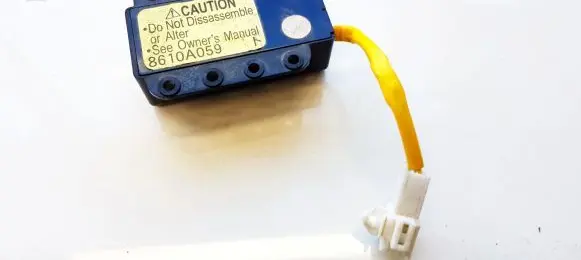 Mitsubishi Pajero Passenger airbag on/off switch 8610A059