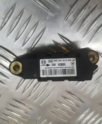 Mercedes-Benz C W203 Airbag deployment crash/impact sensor 0018209126